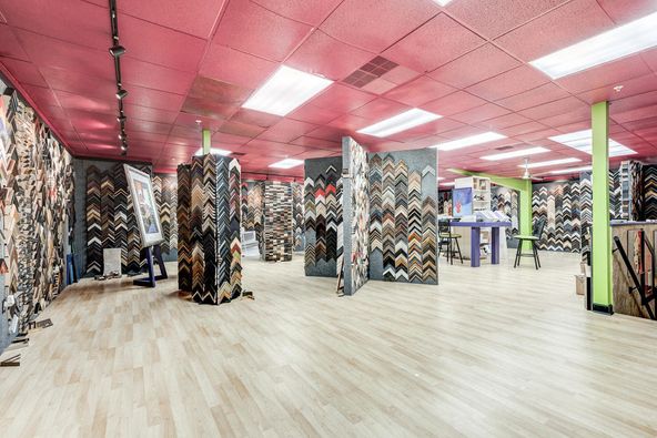 552 W Bedford Euless Rd, Hurst, TX 76053